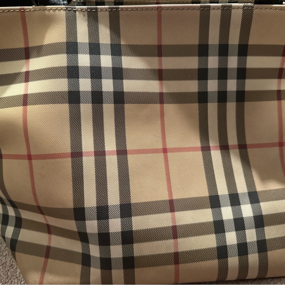 Vintage Burberry shoulder bag with zip closure - Picture 12 of 16